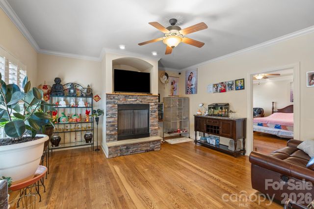 11 Trevors Trail, Asheville, NC 28806