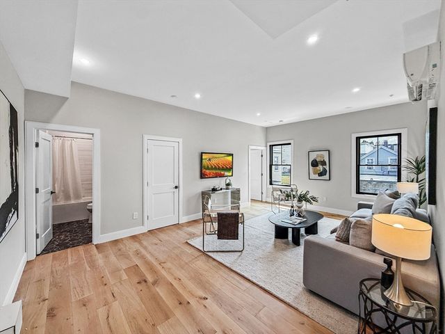 747 Cambridge Street 4, Cambridge, MA 02141