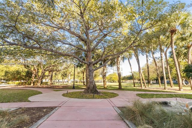 3 Island Ave 07B, Miami Beach, FL 33139