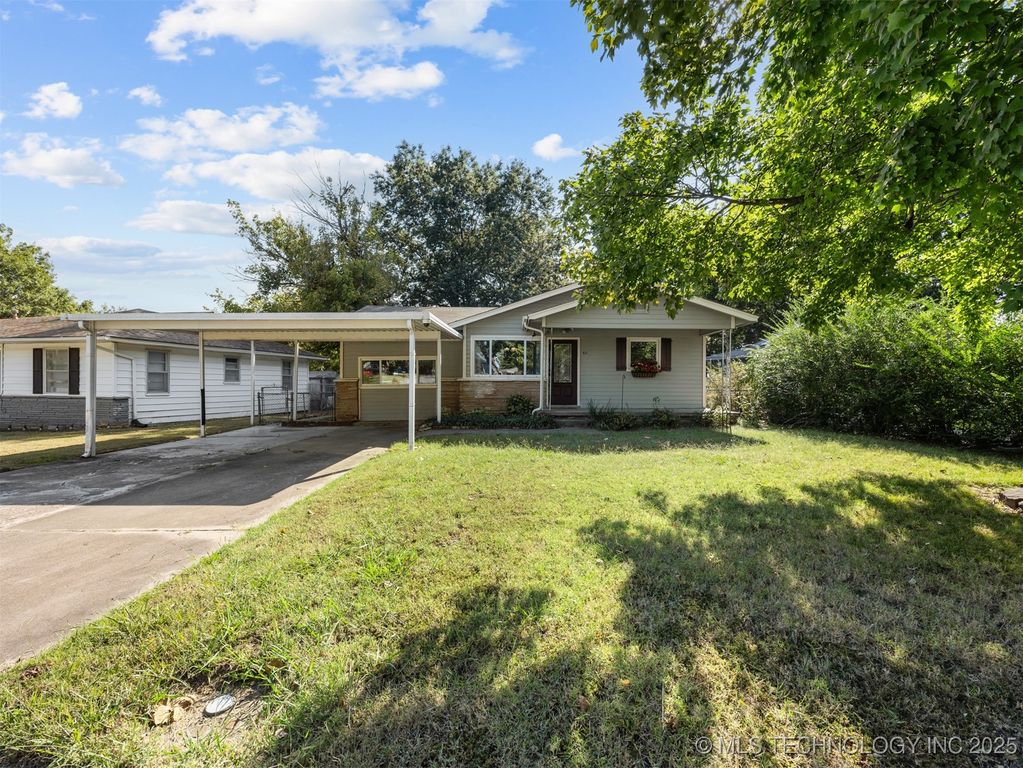 411 W Toledo Street, Broken Arrow, OK 74012