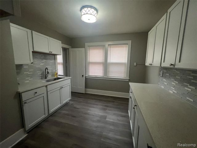 3020 Clements Street, Detroit, MI 48238