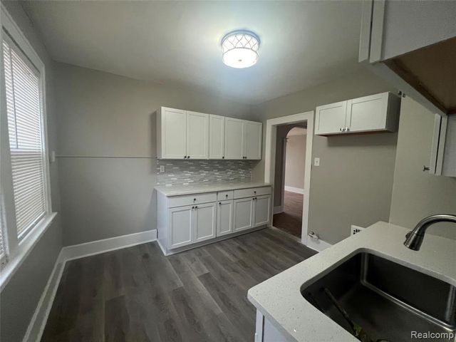 3020 Clements Street, Detroit, MI 48238