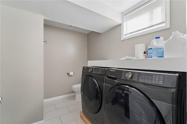 506 W King Street, Spring Hill, KS 66083