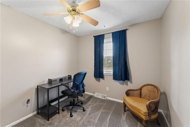 506 W King Street, Spring Hill, KS 66083