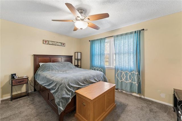 506 W King Street, Spring Hill, KS 66083