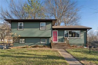 506 W King Street, Spring Hill, KS 66083