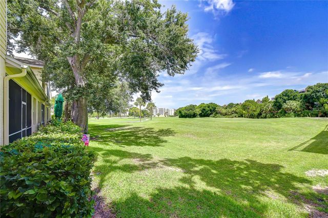 1050 STARKEY ROAD 2105, Largo, FL 33771
