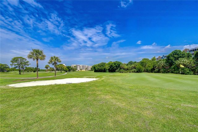 1050 STARKEY ROAD 2105, Largo, FL 33771