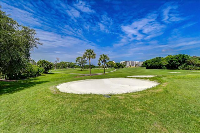 1050 STARKEY ROAD 2105, Largo, FL 33771