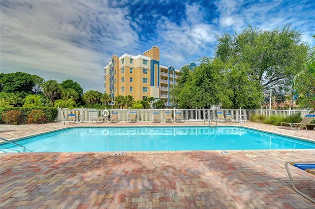 1050 STARKEY ROAD 2105, Largo, FL 33771