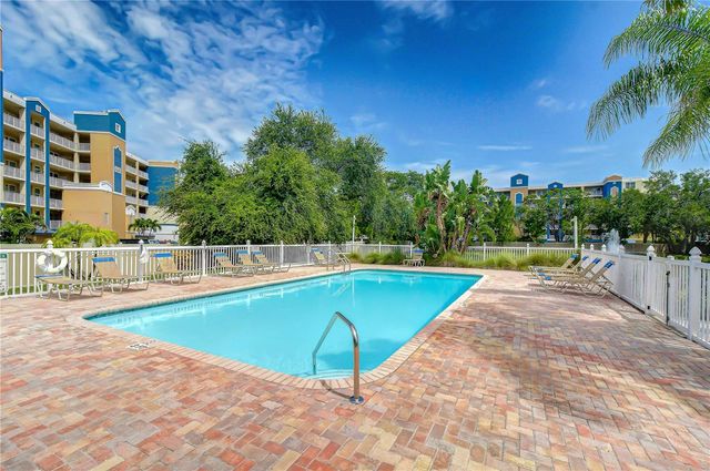 1050 STARKEY ROAD 2105, Largo, FL 33771