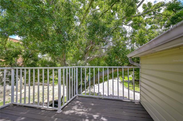 1050 STARKEY ROAD 2105, Largo, FL 33771