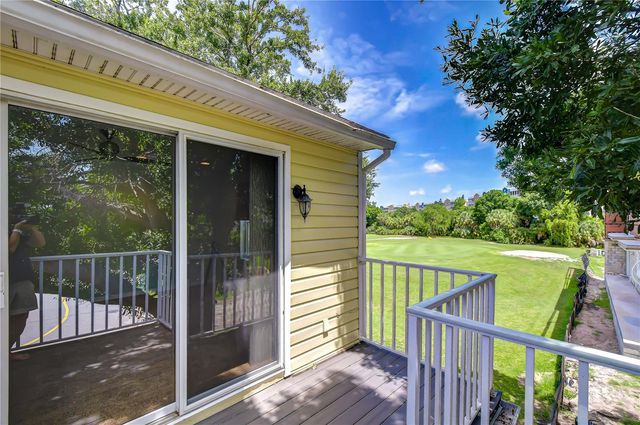 1050 STARKEY ROAD 2105, Largo, FL 33771