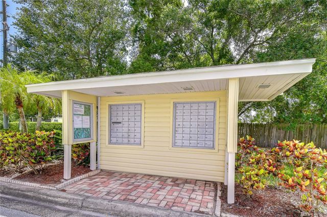 1050 STARKEY ROAD 2105, Largo, FL 33771