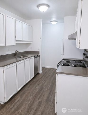 3510 W Elmore Street, Seattle, WA 98199