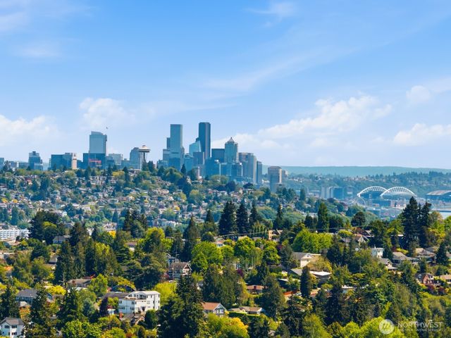 3510 W Elmore Street, Seattle, WA 98199