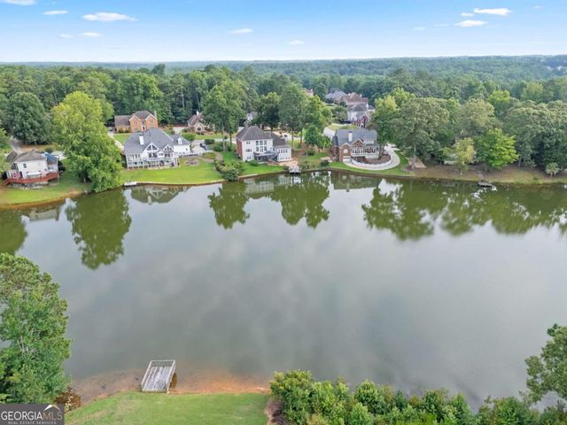 2556 Westchester Way SE, Conyers, GA 30013