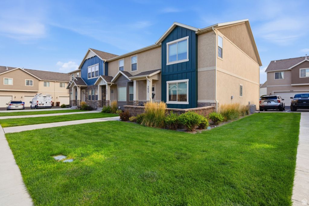 3623 E SAPPHIRE LN, Eagle Mountain, UT 84005 — exterior