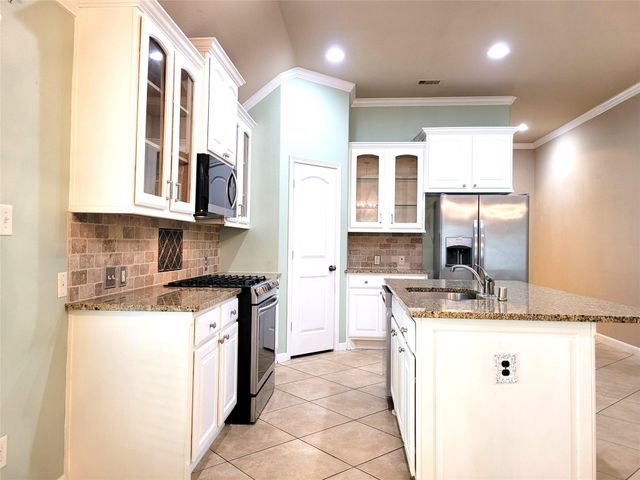 26331 Christen Canyon Lane, Richmond, TX 77406