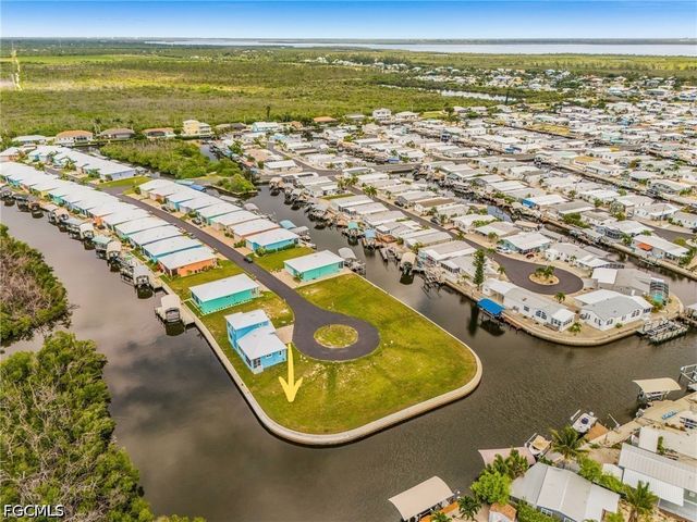 2971 Trawler LN, St James City, FL 33956