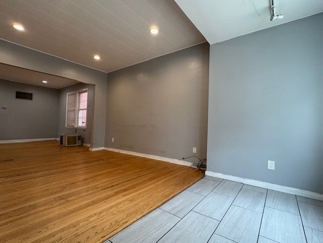 13451 S Burley Avenue, Chicago, IL 60633