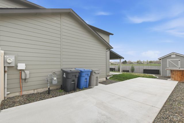 16899 N Lowerfield Loop, Nampa, ID 83687