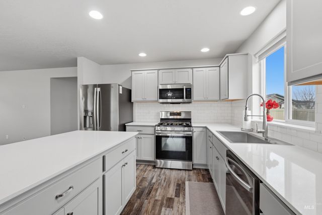 16899 N Lowerfield Loop, Nampa, ID 83687