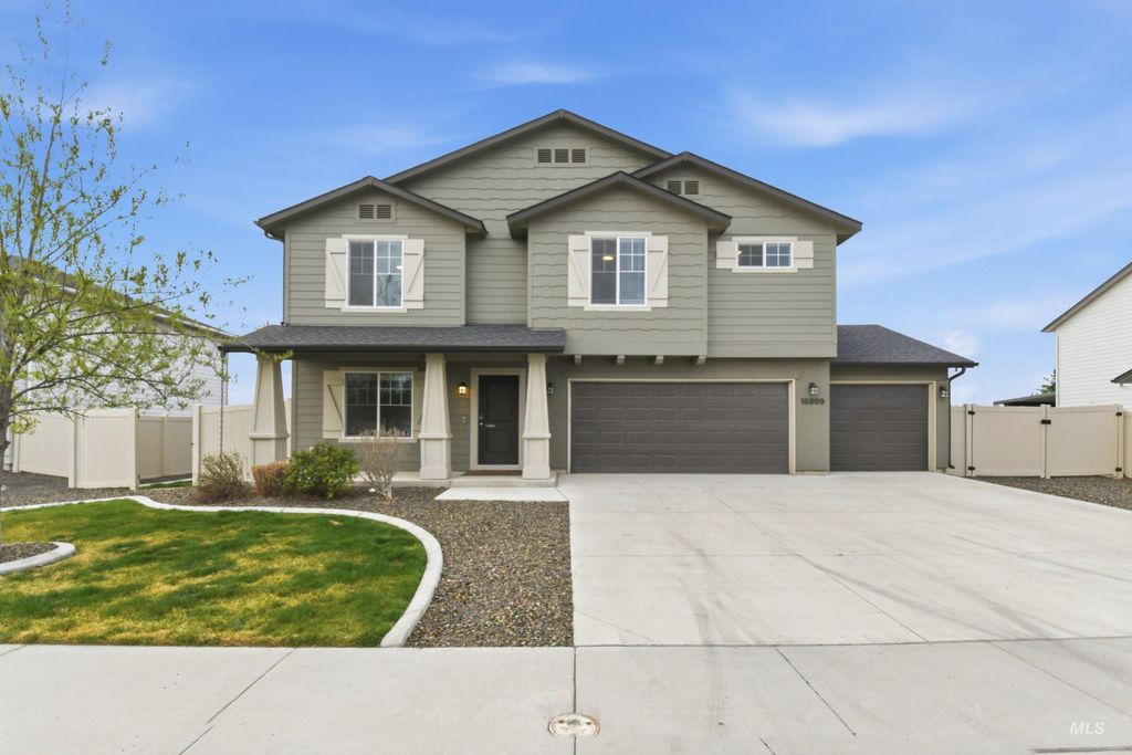 16899 N Lowerfield Loop, Nampa, ID 83687