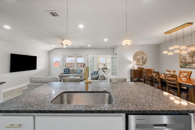 1246 Windsong Drive, Cedar Hill, TX 75104