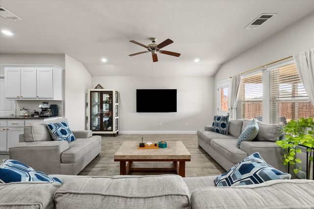 1246 Windsong Drive, Cedar Hill, TX 75104