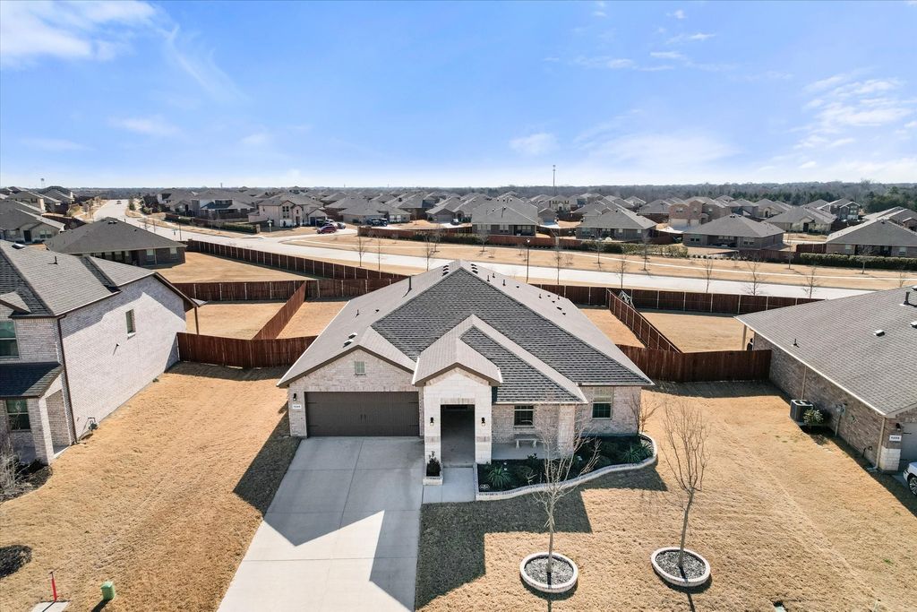 1246 Windsong Drive, Cedar Hill, TX 75104