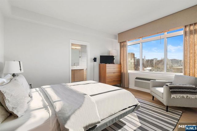 1400 Hudson Street 809, Hoboken, NJ 07030