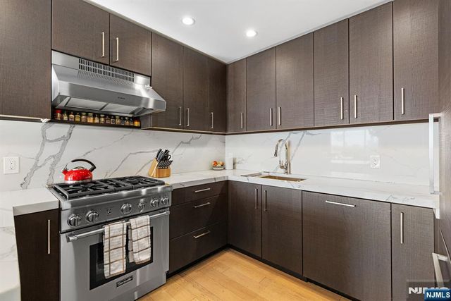 1400 Hudson Street 809, Hoboken, NJ 07030