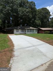 1808 Brewer Boulevard SW, Atlanta, GA 30310