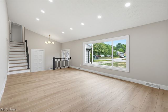 4796 Lindsey Lane, Richmond Heights, OH 44143