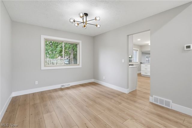 4796 Lindsey Lane, Richmond Heights, OH 44143