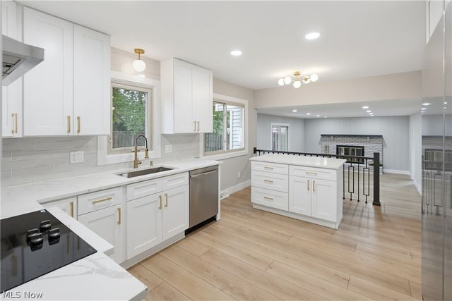 4796 Lindsey Lane, Richmond Heights, OH 44143