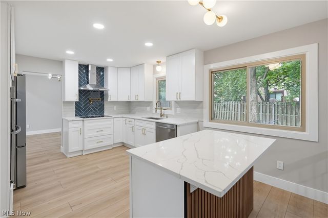 4796 Lindsey Lane, Richmond Heights, OH 44143