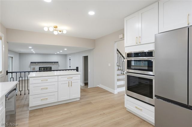 4796 Lindsey Lane, Richmond Heights, OH 44143