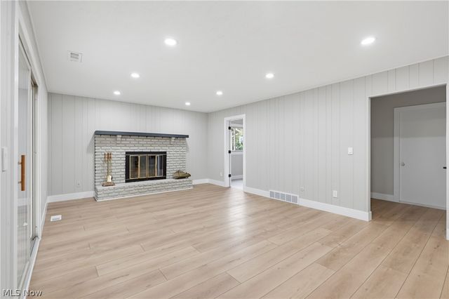 4796 Lindsey Lane, Richmond Heights, OH 44143