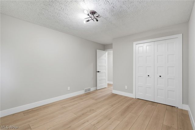 4796 Lindsey Lane, Richmond Heights, OH 44143