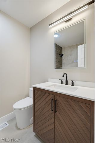 4796 Lindsey Lane, Richmond Heights, OH 44143