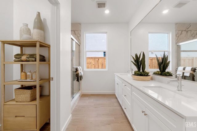 3238 Laurel Hill Lane, Shafter, CA 93263