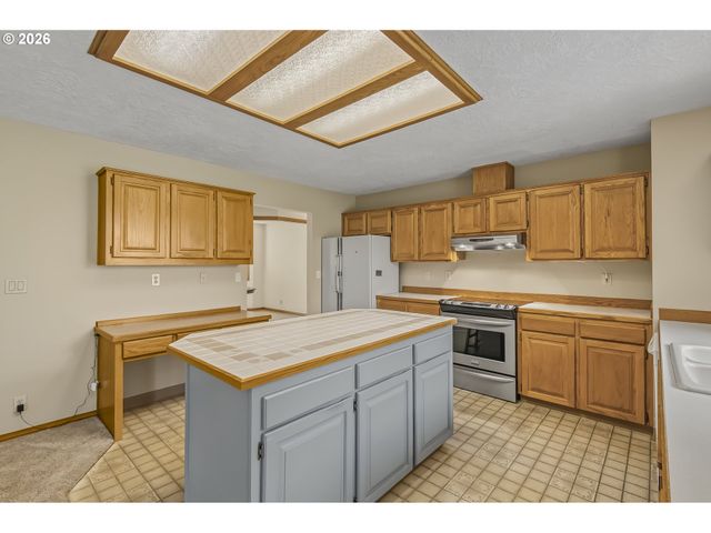 4435 Se 14TH St, Gresham, OR 97080