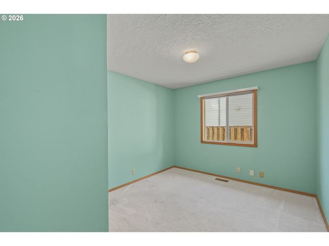 4435 Se 14TH St, Gresham, OR 97080