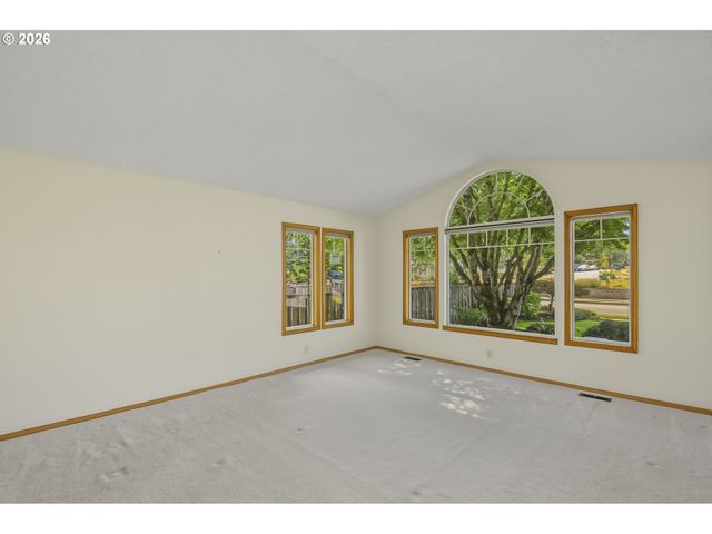 4435 Se 14TH St, Gresham, OR 97080