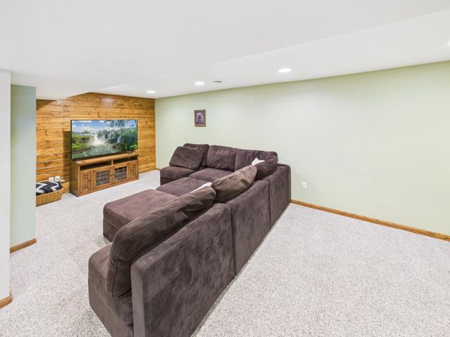 34235 County Road 9, Avon, MN 56310