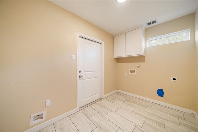 7710 Bison Dr, Corpus Christi, TX 78414