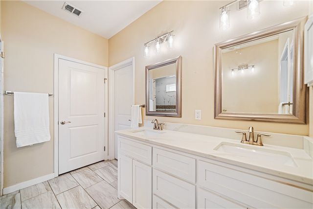 7710 Bison Dr, Corpus Christi, TX 78414