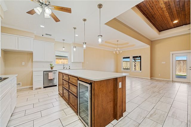 7710 Bison Dr, Corpus Christi, TX 78414
